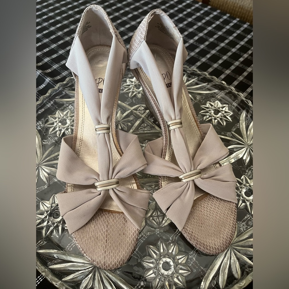 Impo Stretch wedge sandals, size 8.5